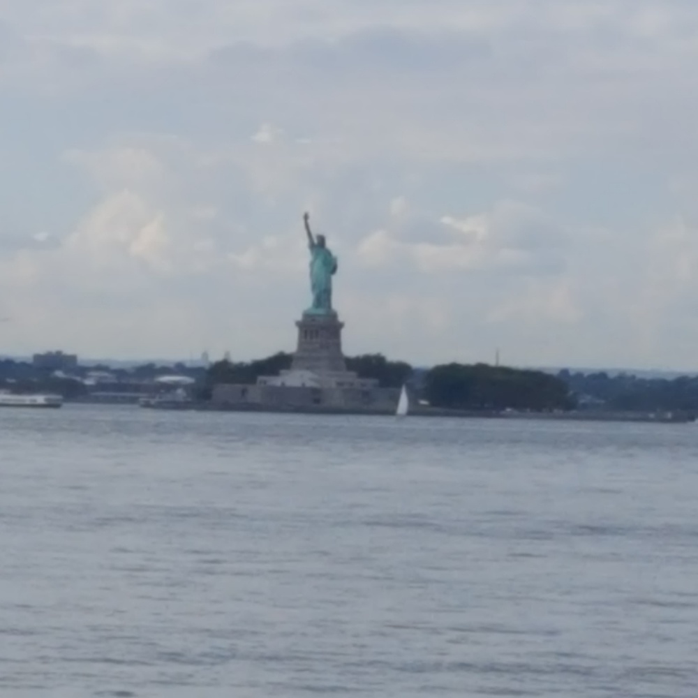 Meet your Posher, Lia